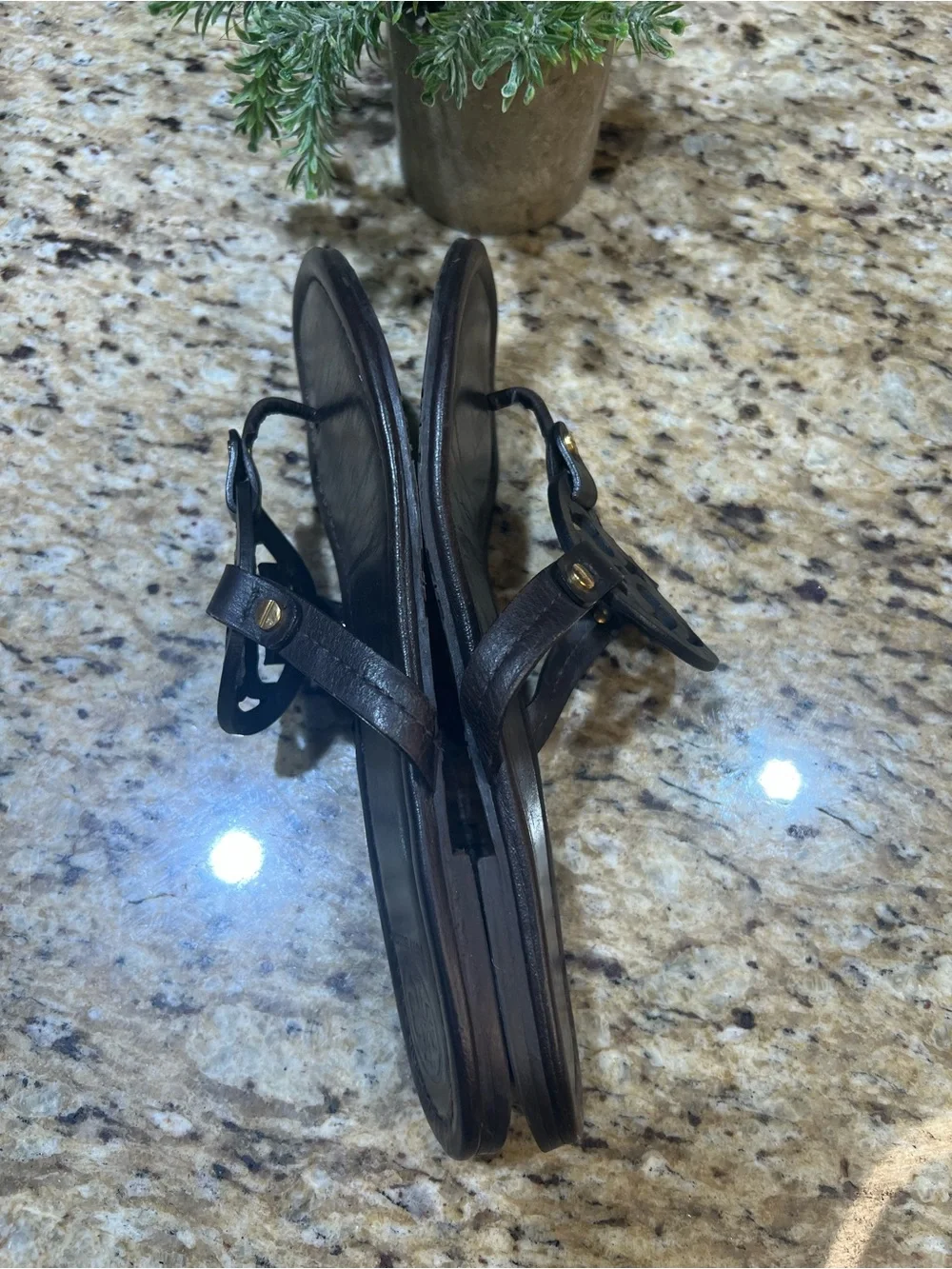 TORY BURCH Miller Chocolate Brown Leather Thong Sandals 9.5M